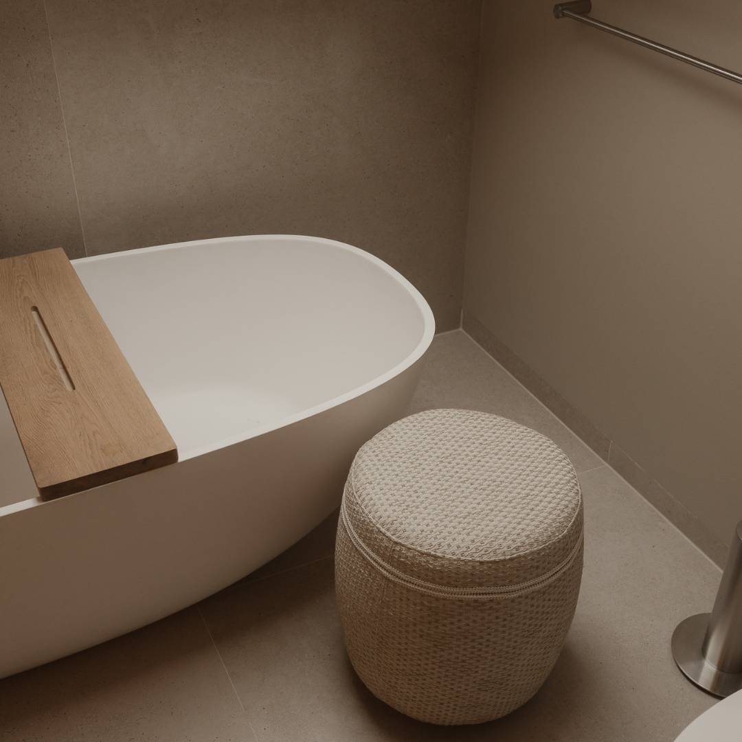Badkamer met Scandinavische invloeden en rustige kleurstelling