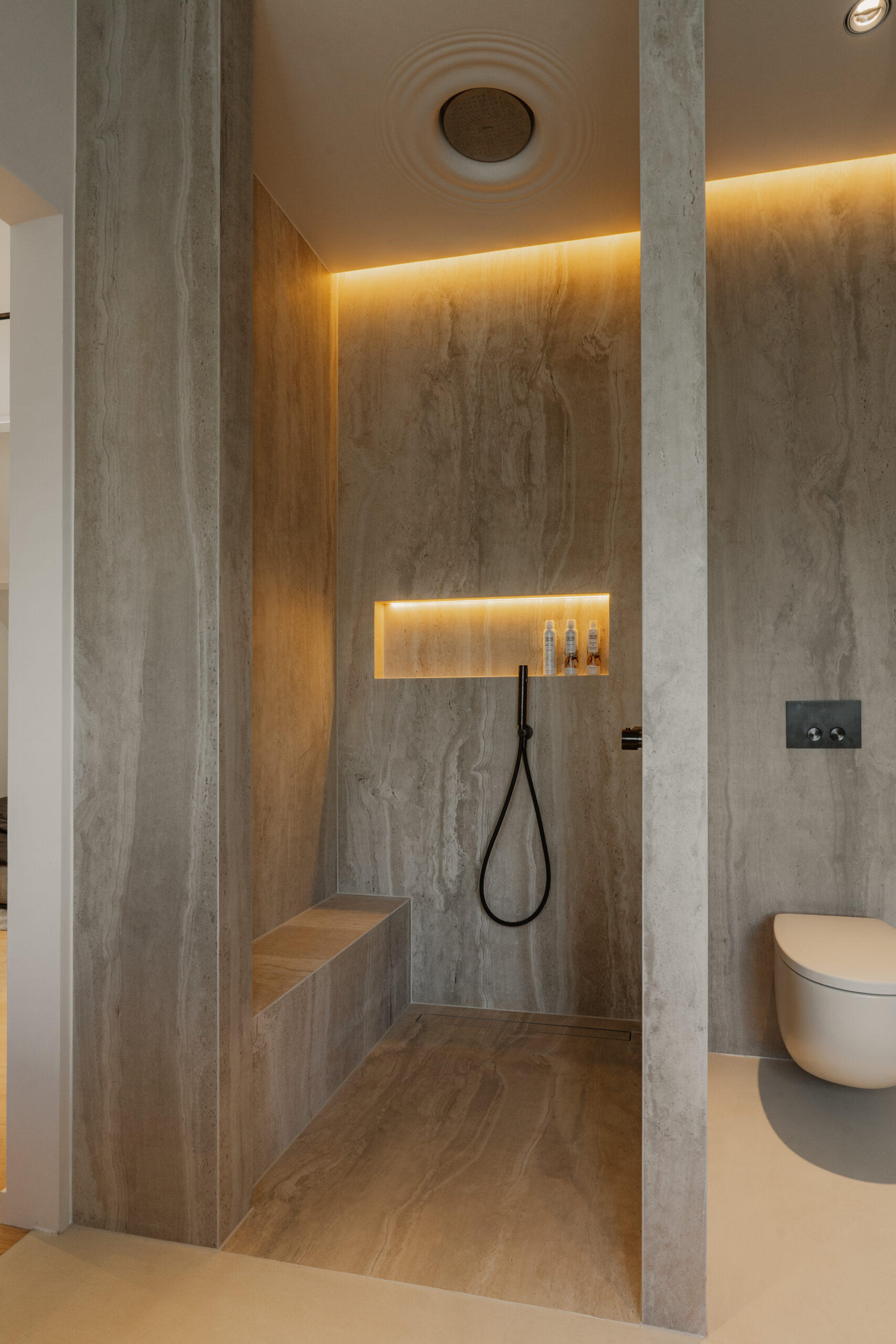 inloopdouche plafond regendouche Antonio Lupi Raindrop Huizen