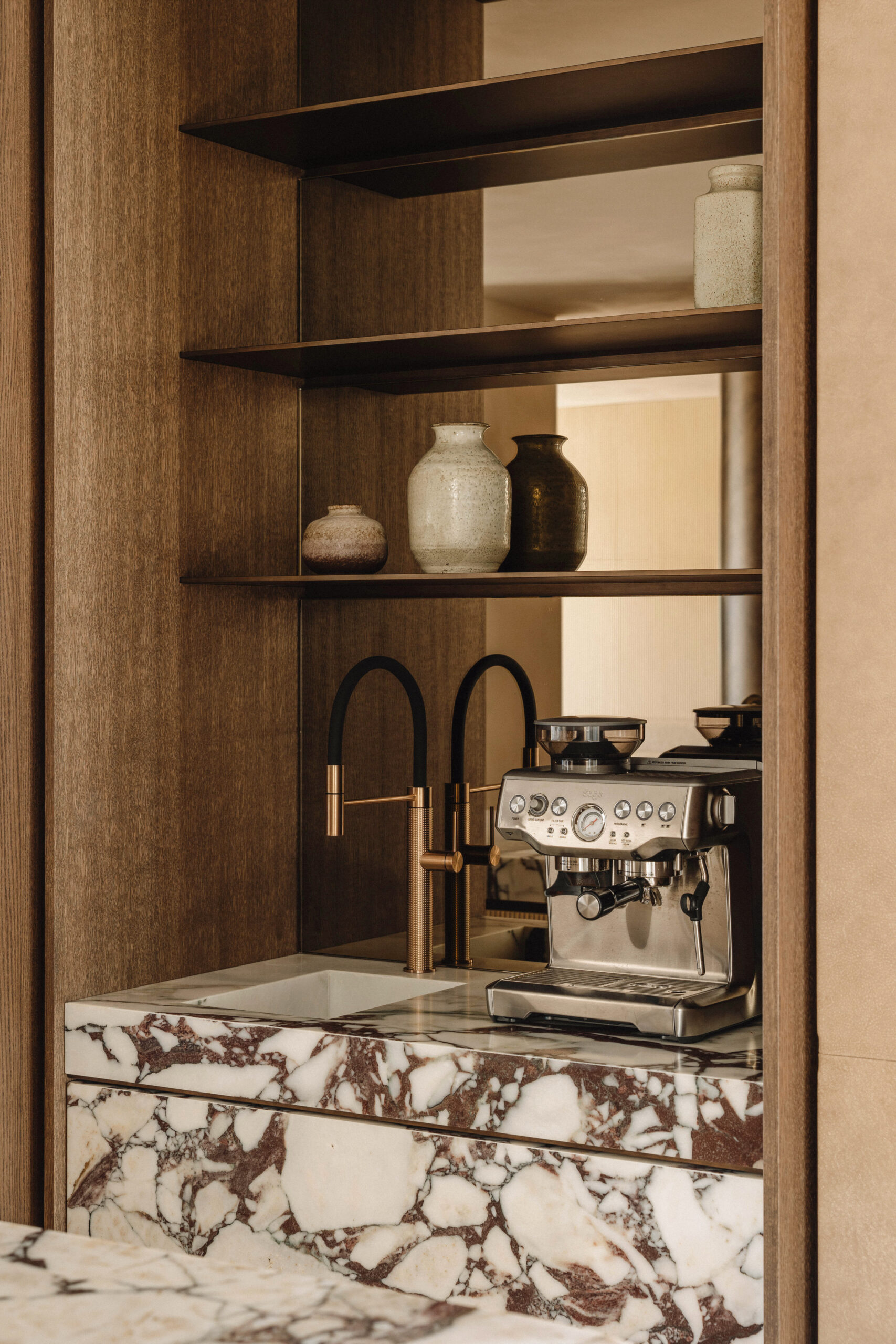 natuursteen badkamer ontwerp en realisatie maatwerk