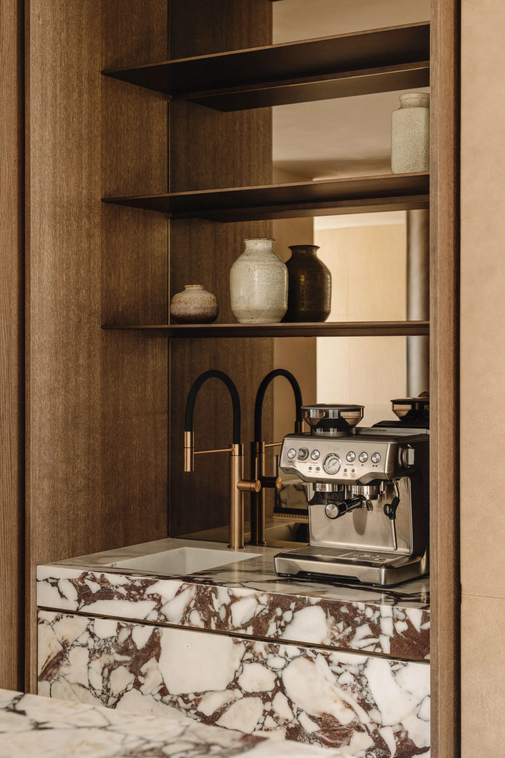 natuursteen badkamer ontwerp en realisatie maatwerk