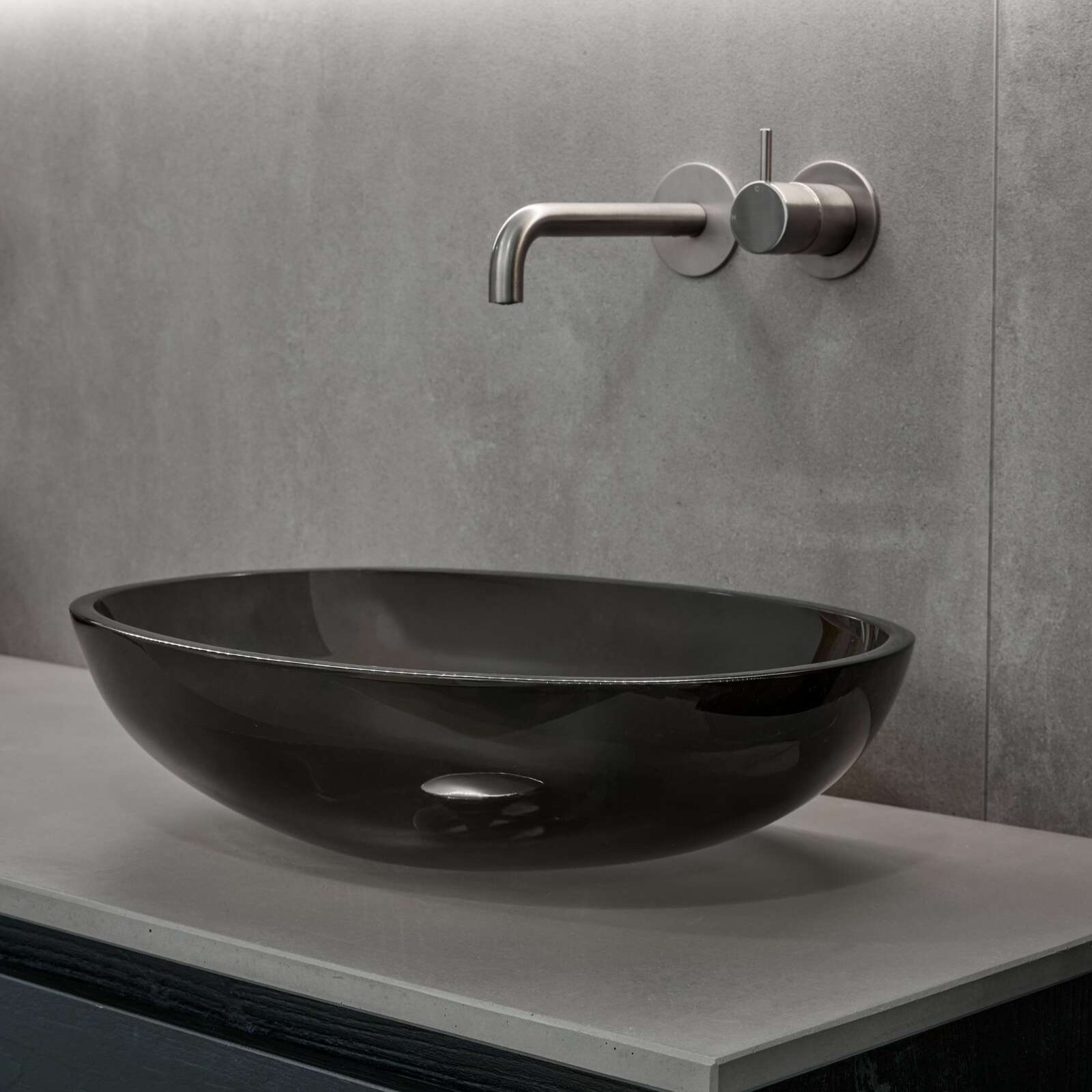 Luca sanitair Luca Vetro Smoky Glossy Glazen ovale opzetwastafel